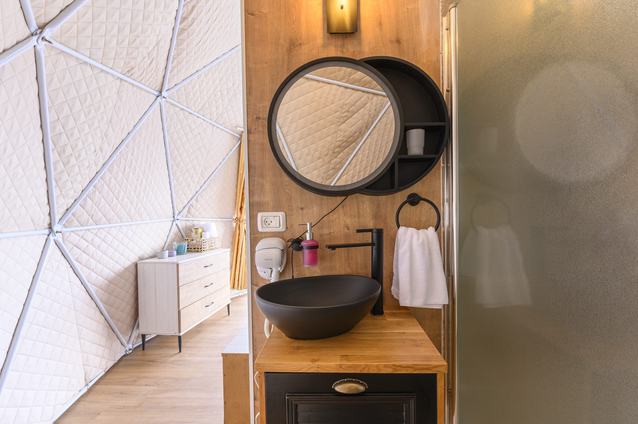 TMR_8662-HDR_תומר_שלנגר_צלם